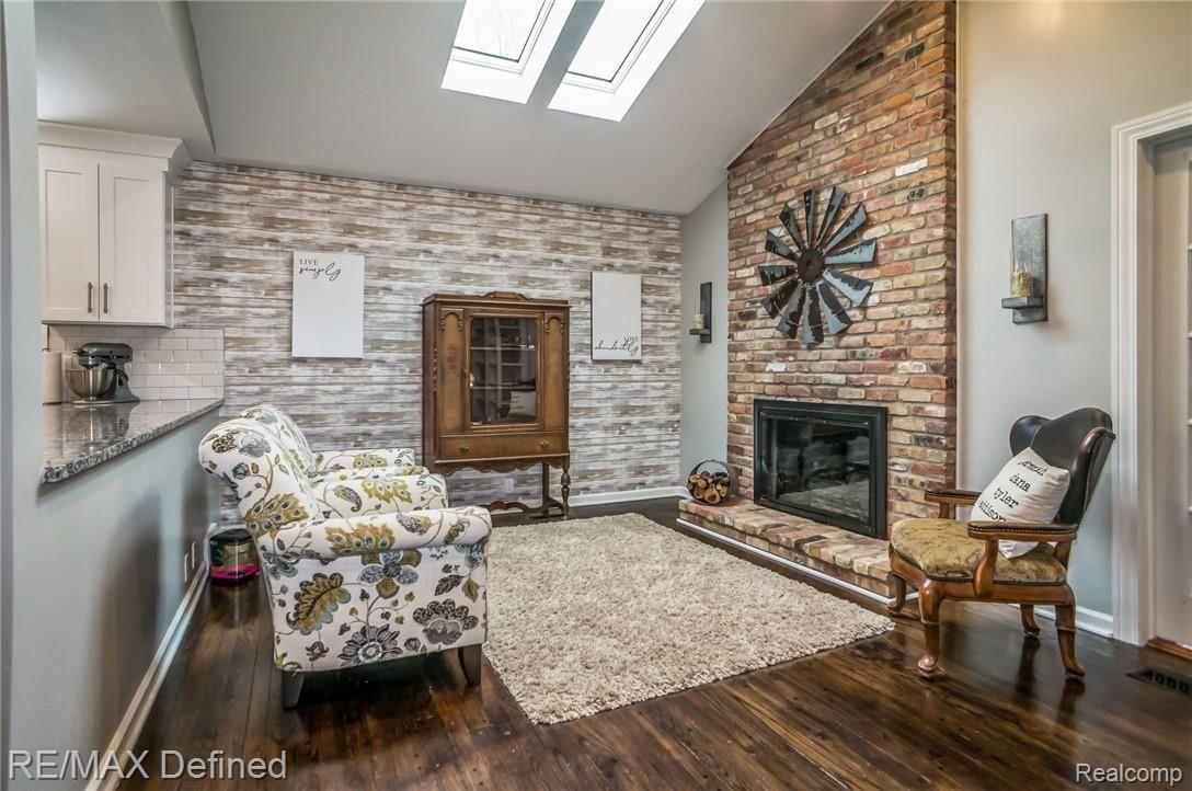 5067 North Georgetown Road Grand Blanc, MI 48439 - Photo 7 of 29 9.jpg