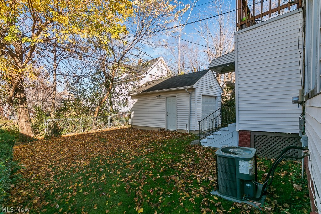 3265 Berkeley Road Cleveland, OH 44118 - Photo 30 of 31