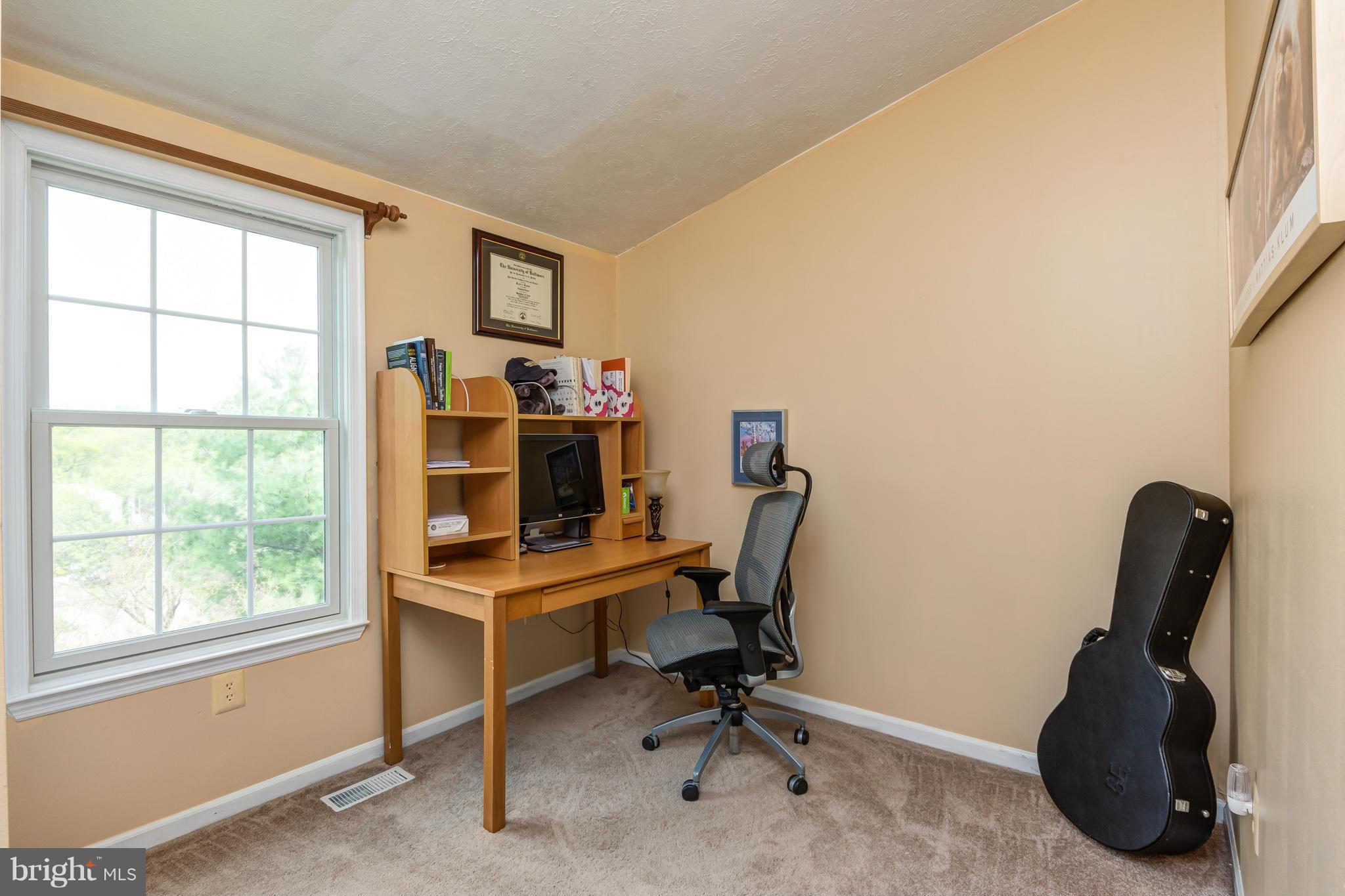 1234 Quaker Ridge Drive Arnold, MD 21012 - Photo 15 of 26 Bedroom #3 with vaulted ceiling currently