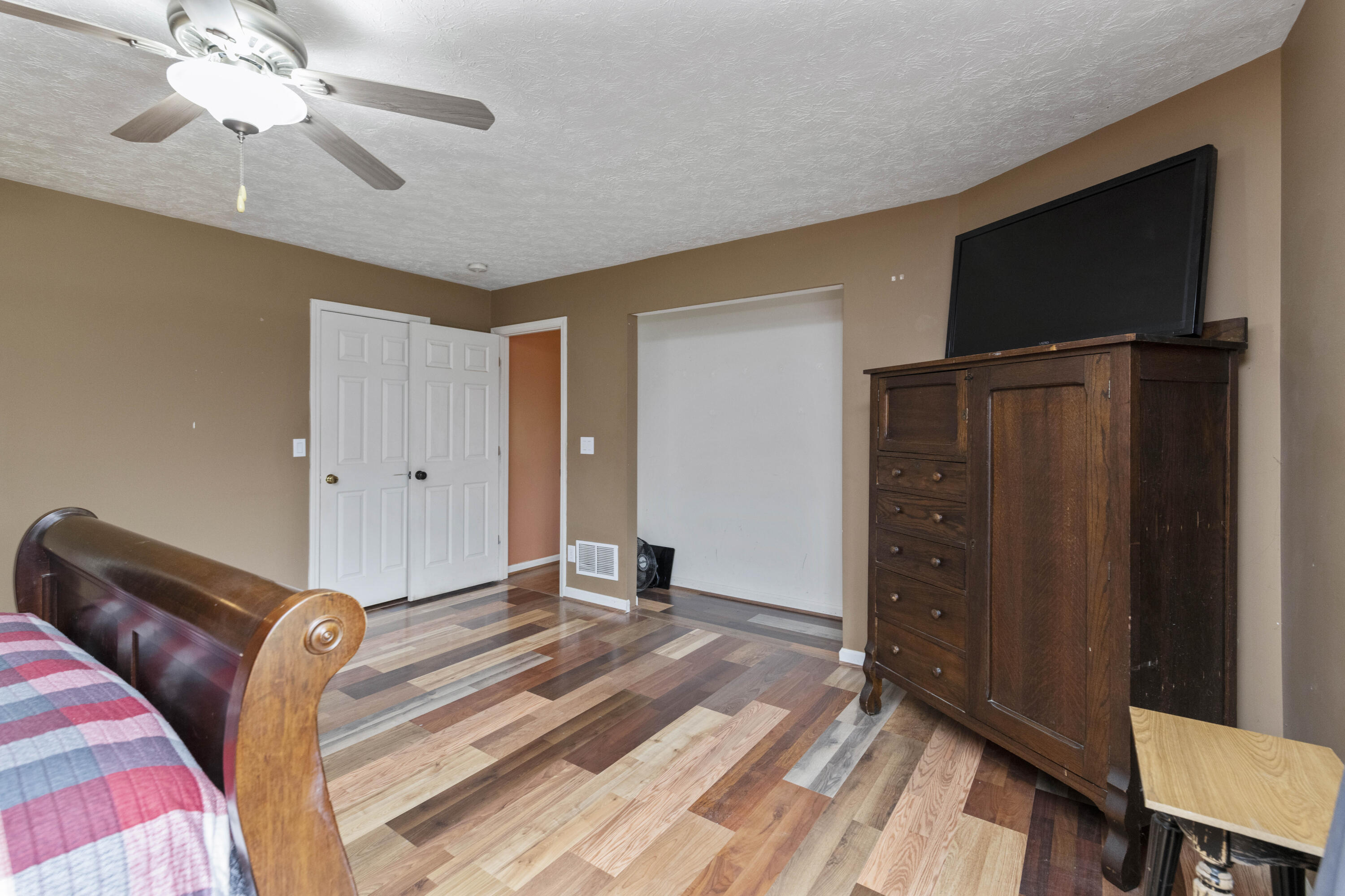 700 Vienna Road Winchester, KY 40391 - Photo 25 of 43 20230620-700-Vienna-Rd-TEMedia-027