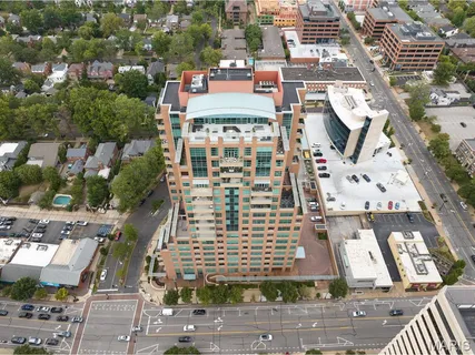 $1,550,000 | 8025 Maryland Avenue, Unit 10E, St. Louis, MO 63105