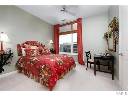 $1,550,000 | 8025 Maryland Avenue, Unit 10E, St. Louis, MO 63105