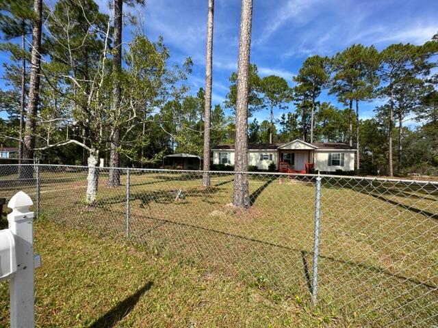 60 Magnolia Court Freeport, FL 32439 - Photo 25 of 29 a view of a backyard