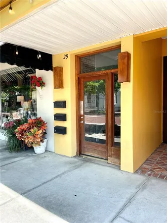 $1,100 | 29 East Magnolia Avenue, Unit 3, Eustis, FL 32726