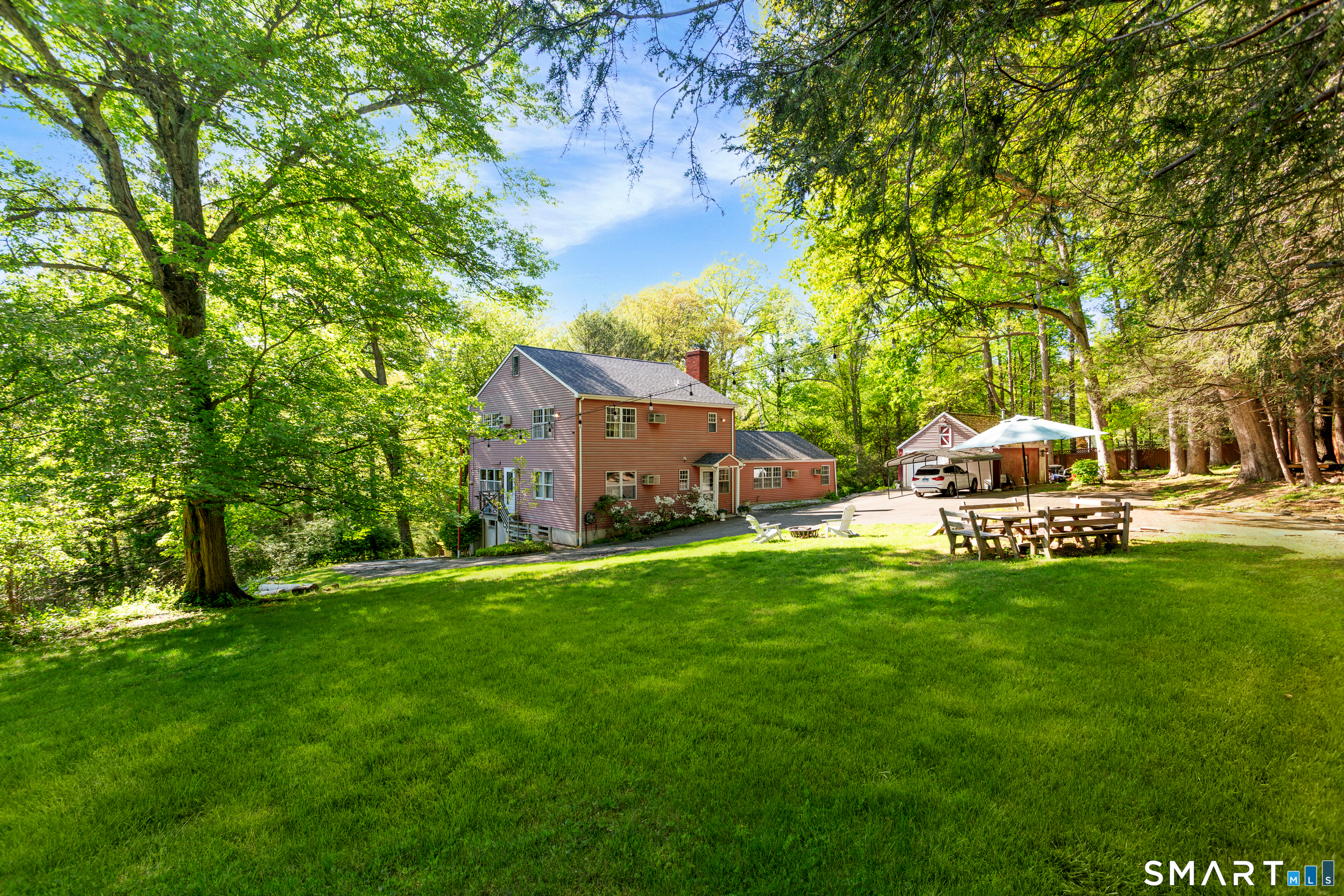 829 Scofieldtown Road Stamford, CT 06903 - Photo 2 of 34