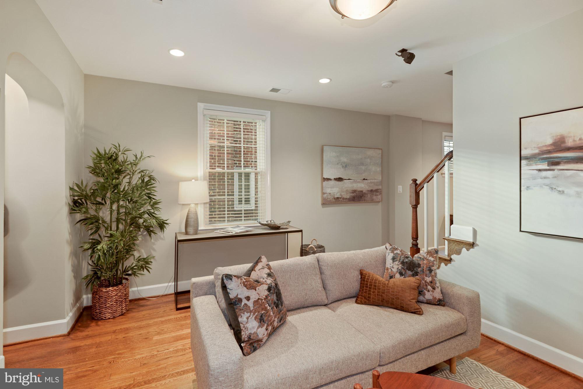 4107 Fessenden Street Northwest Washington, DC 20016 - Photo 8 of 52