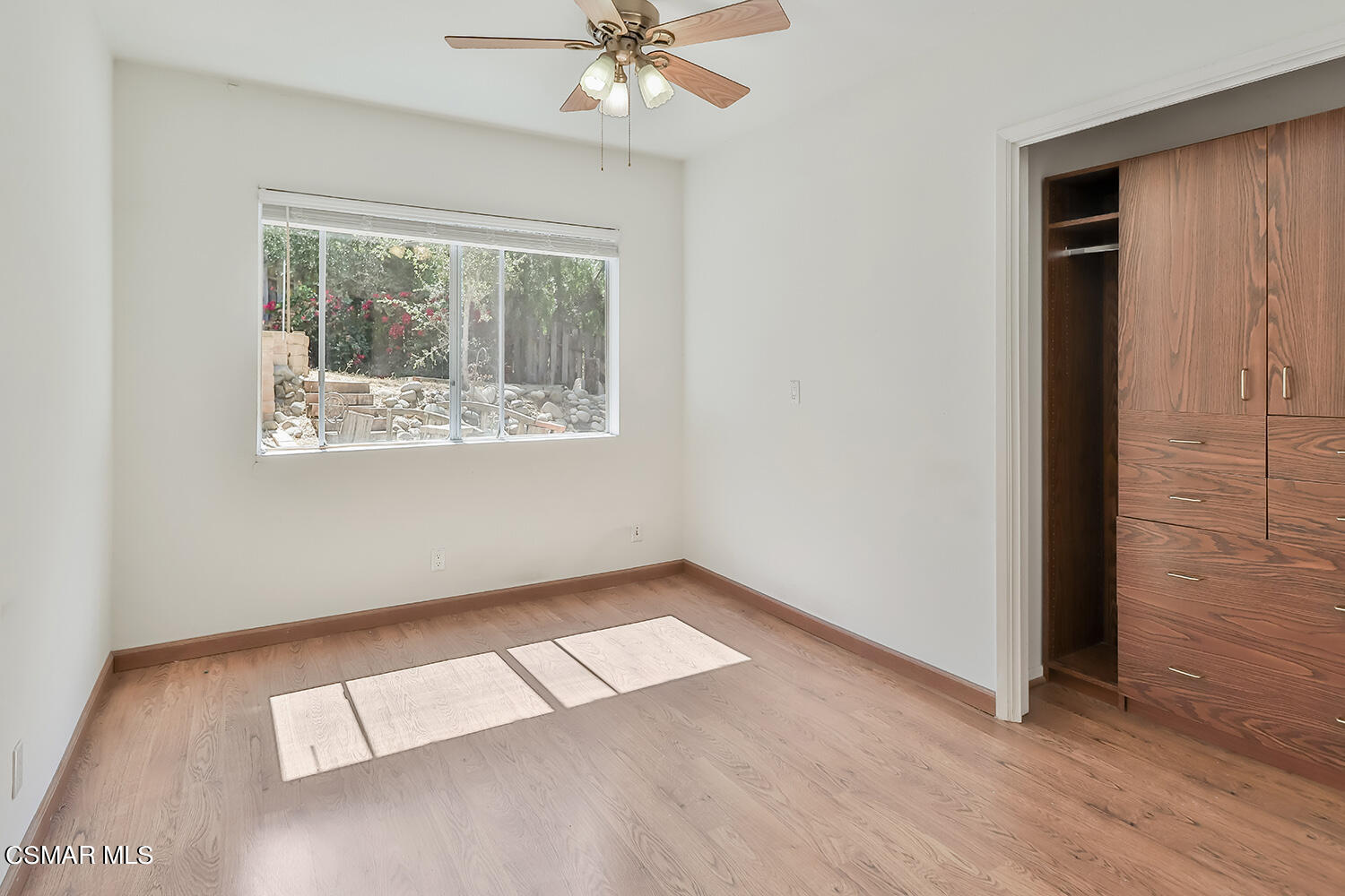 263 Brook Road Newbury Park, CA 91320 - Photo 13 of 44 dBedroom1-1