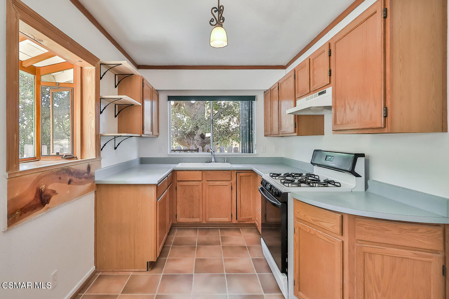 263 Brook Road Newbury Park, CA 91320 - Photo 8 of 44 cKitchen1