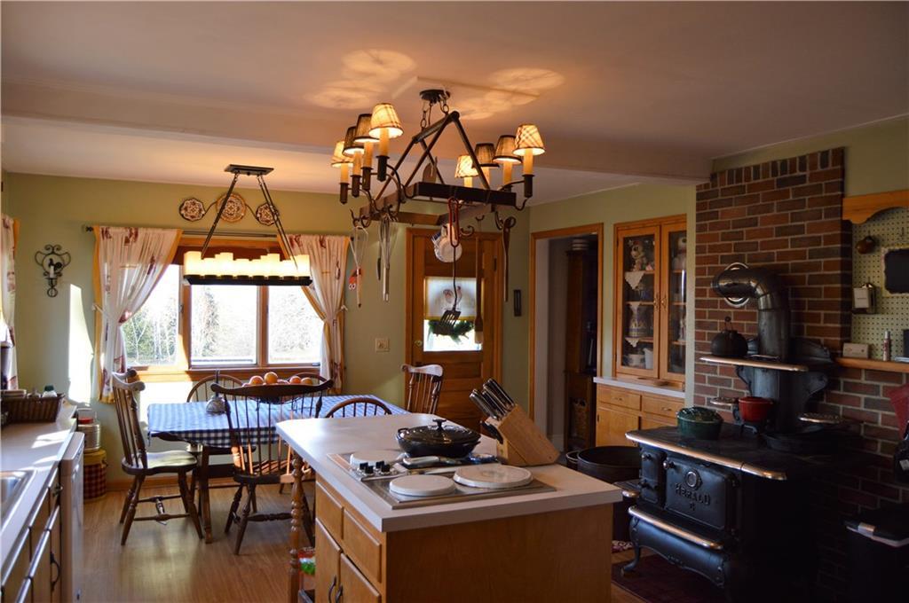 647 Union Road Waldoboro, ME 04572 - Photo 7 of 35 Photo