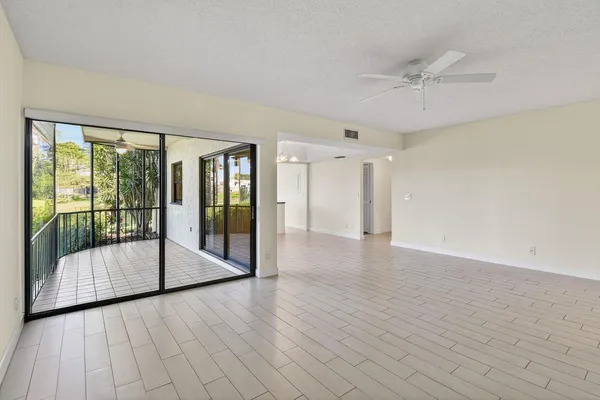 $539,000 | 17081 Waterbend Drive, Unit 128, Jupiter, FL 33477
