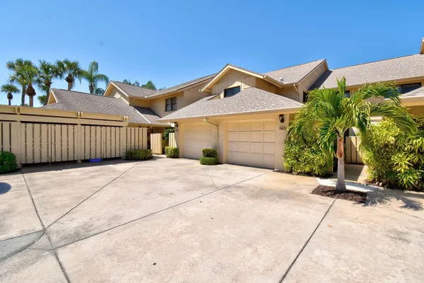 $539,000 | 17081 Waterbend Drive, Unit 128, Jupiter, FL 33477