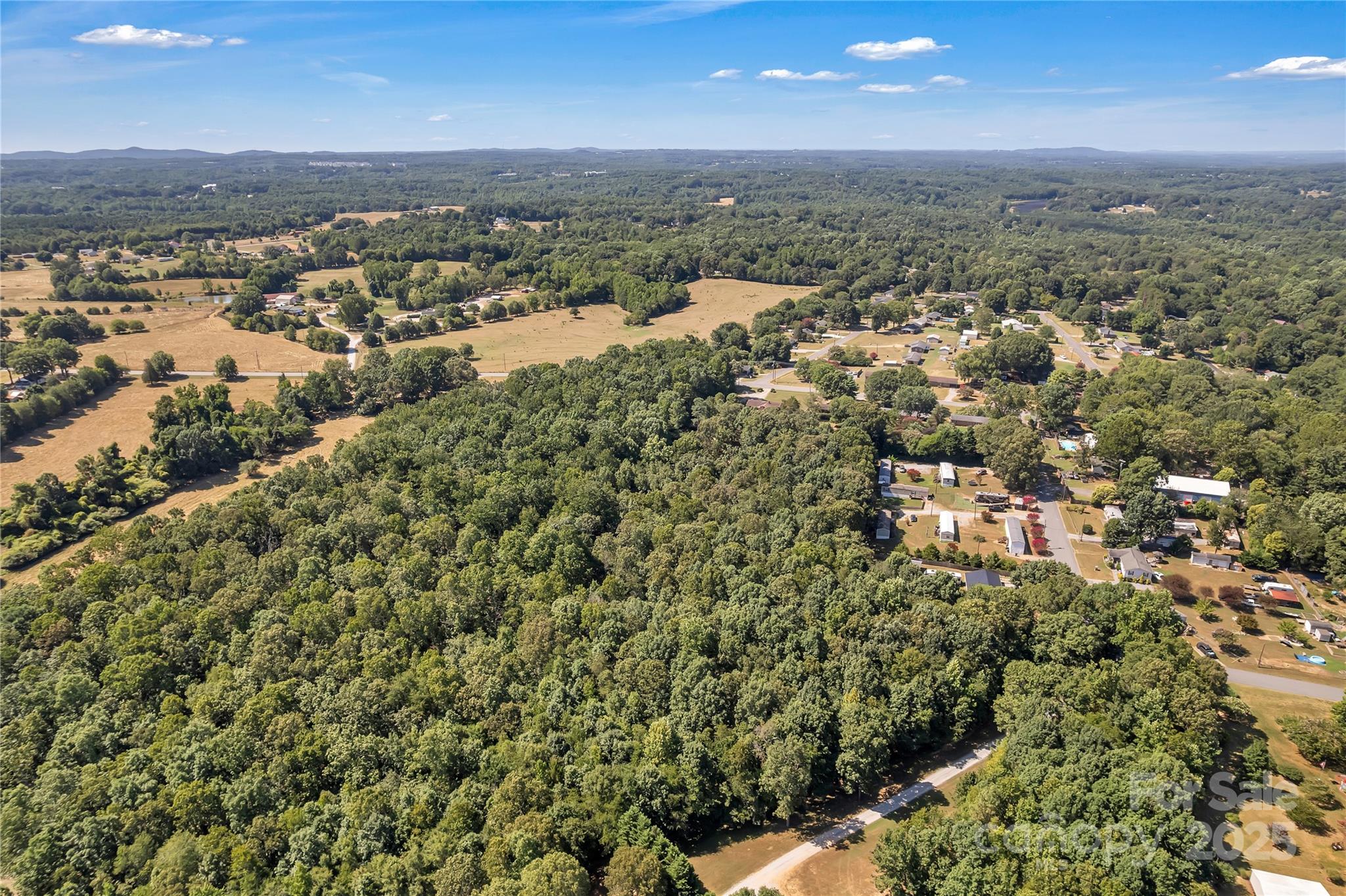 114 Wave Road Kings Mountain, NC 28086 - Photo 3 of 8 Gallery Image 3