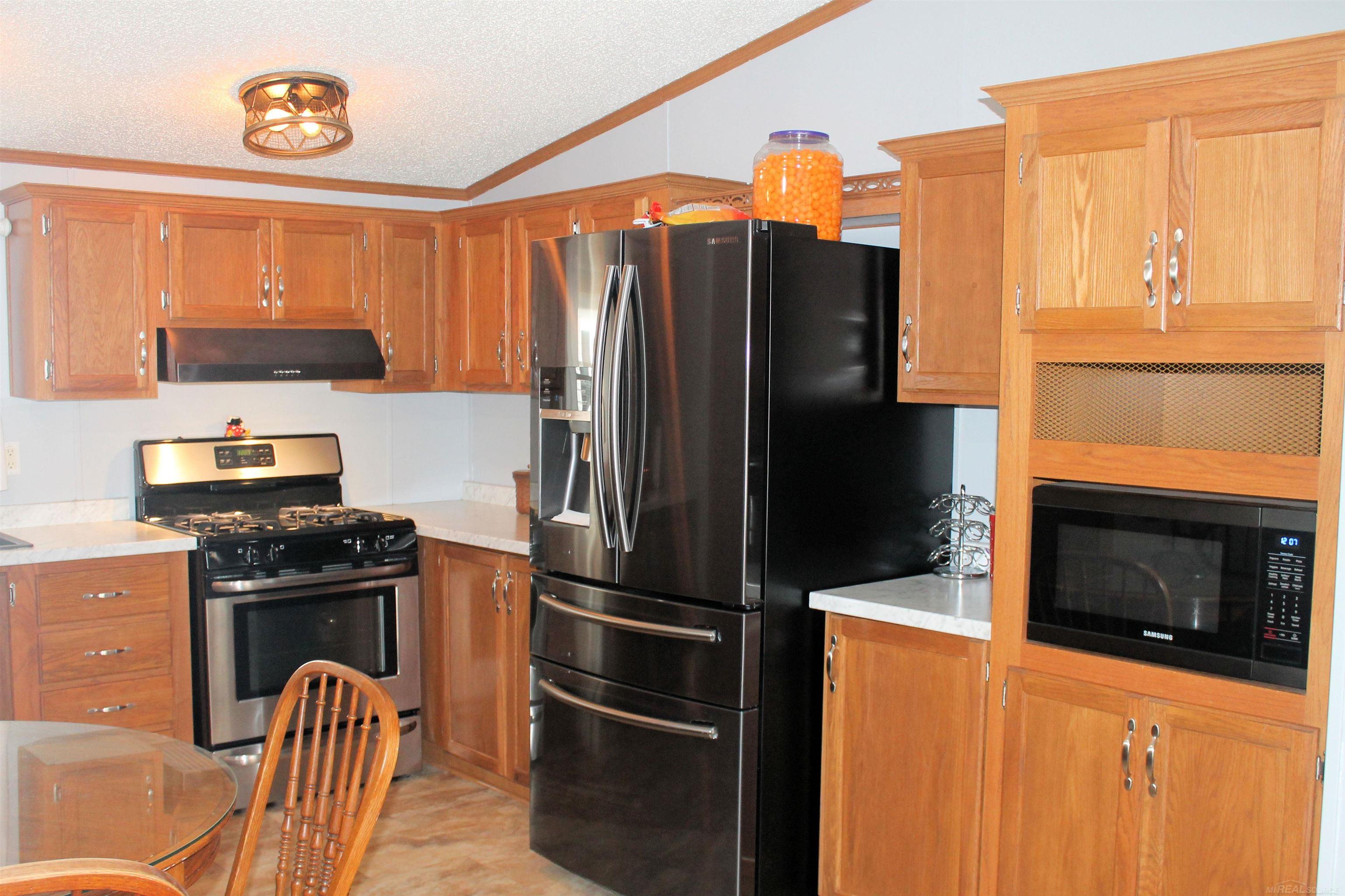 2545 Lakeshore Road, Unit LOT 21 Applegate, MI 48401 - Photo 8 of 30