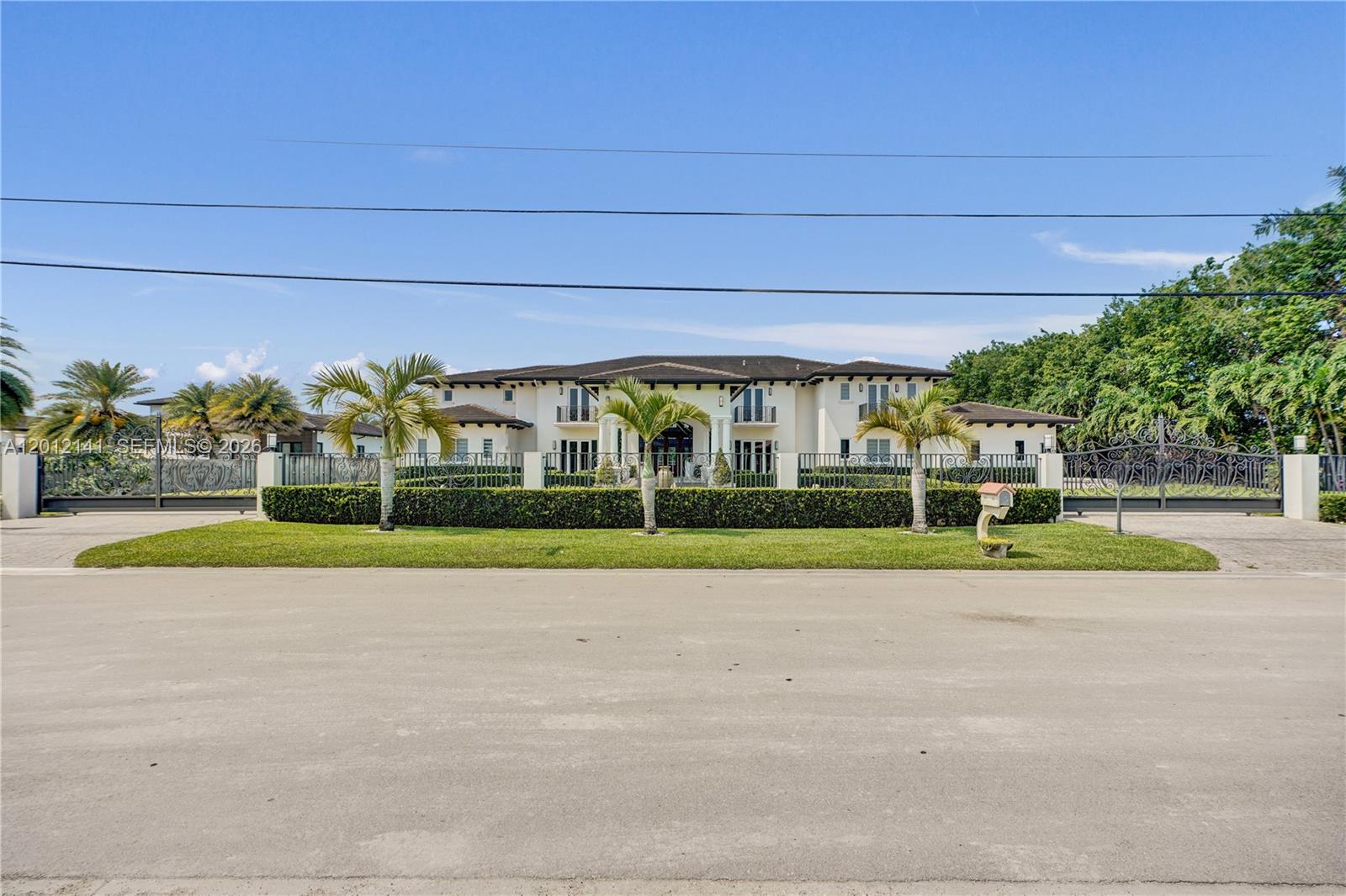 12401 Southwest 45th Street Miami, FL 33175 - Photo 15 of 79