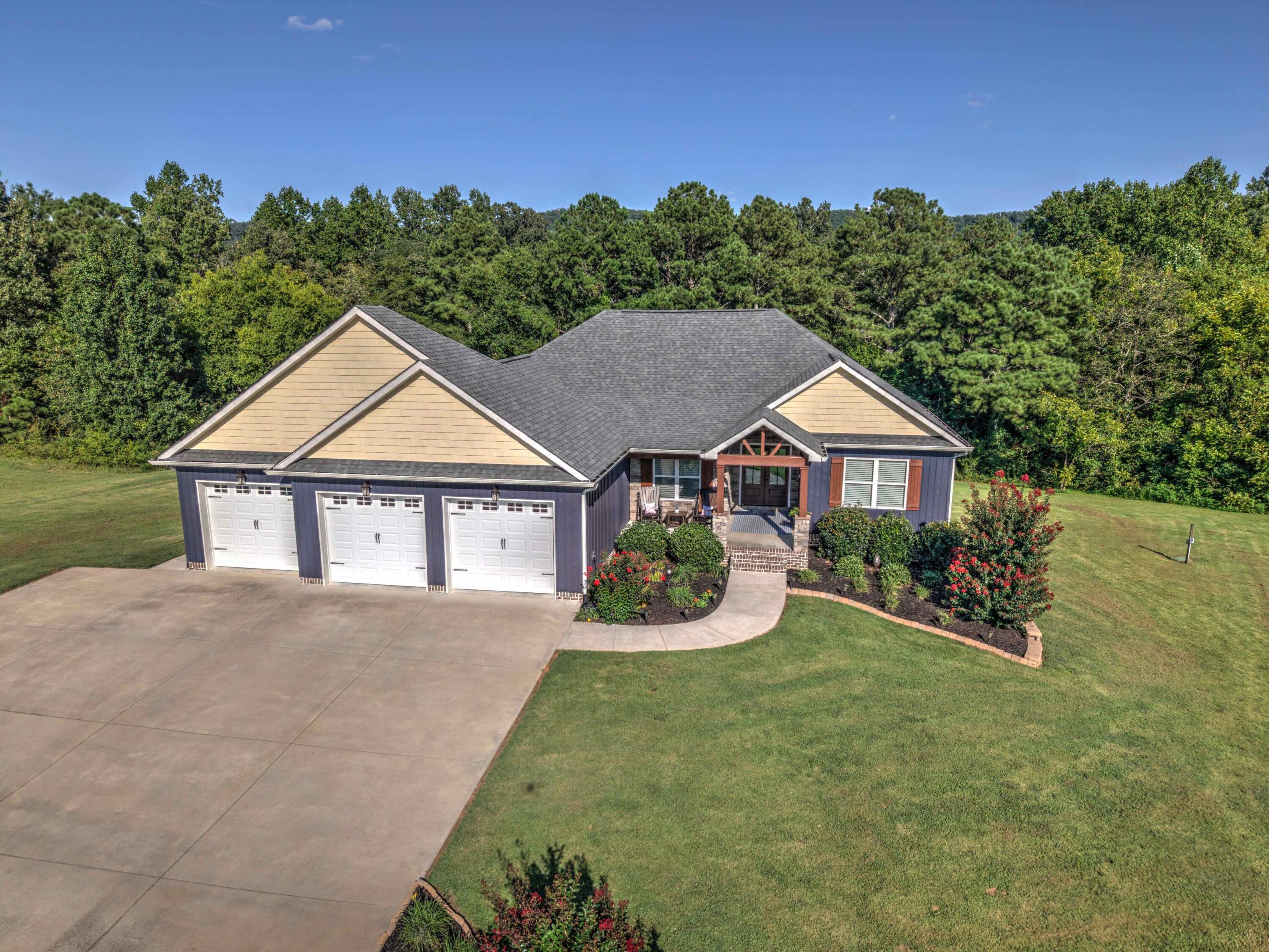 72 Farm View Circle Rock Spring, GA 30739 - Photo 1 of 50 055