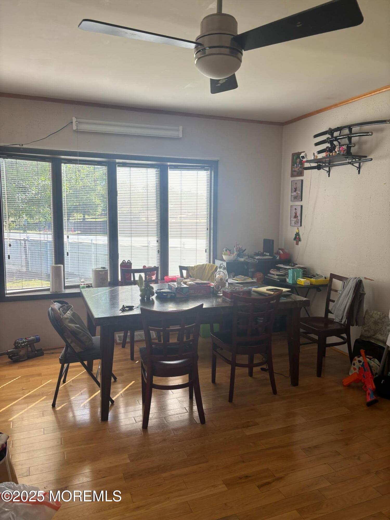 7 Candy Court Edison, NJ 08817 - Photo 14 of 18 a view of a dining room with furniture