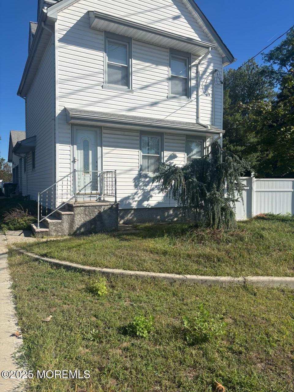 7 Candy Court Edison, NJ 08817 - Photo 7 of 18 a view of a house with a yard