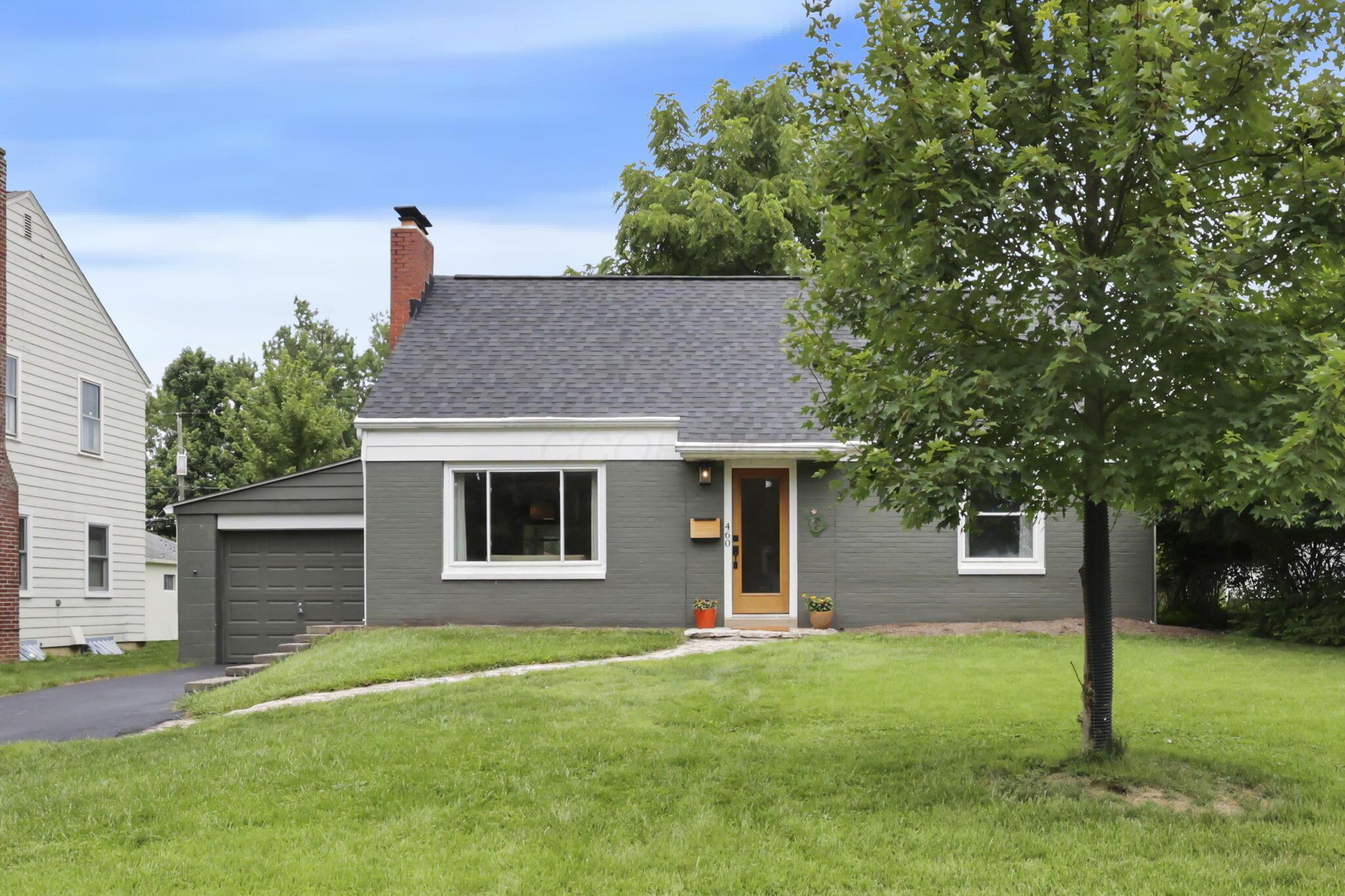 460 East Beaumont Road Columbus, OH 43214 - Photo 1 of 70 1-web-or-mls-011A0965 - Copy