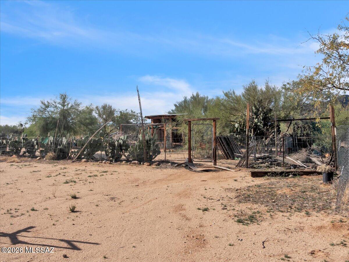22405 West Bush Road Tucson, AZ 85735 - Photo 35 of 46 35-P1110300