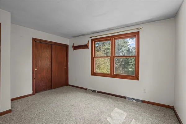 $3,000 | 125 Lewis Farm Road, Coventry, RI 02827