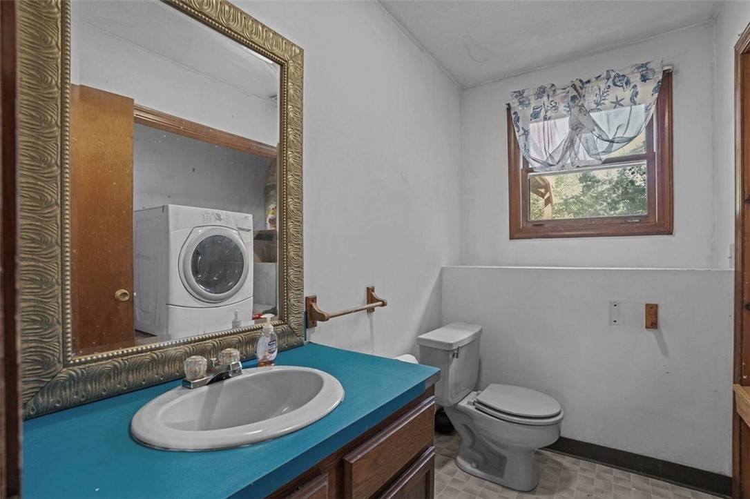 125 Lewis Farm Road Coventry, RI 02827 - Photo 23 of 50