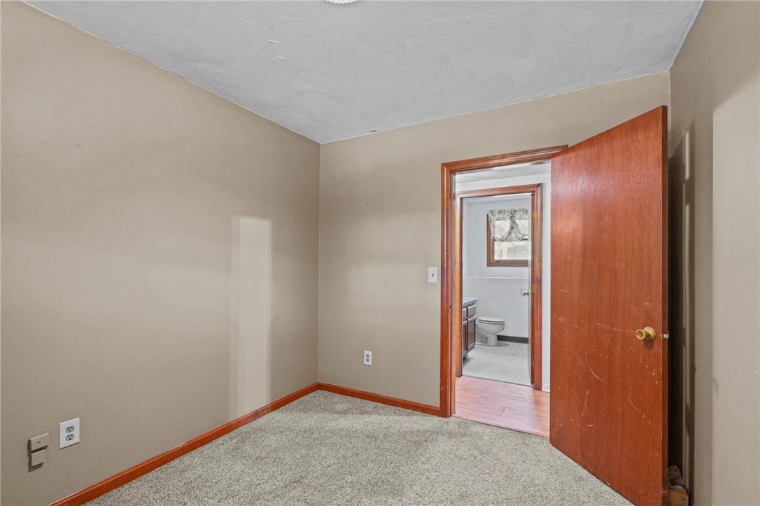 125 Lewis Farm Road Coventry, RI 02827 - Photo 25 of 50