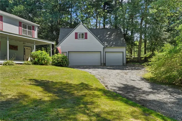 $3,000 | 125 Lewis Farm Road, Coventry, RI 02827