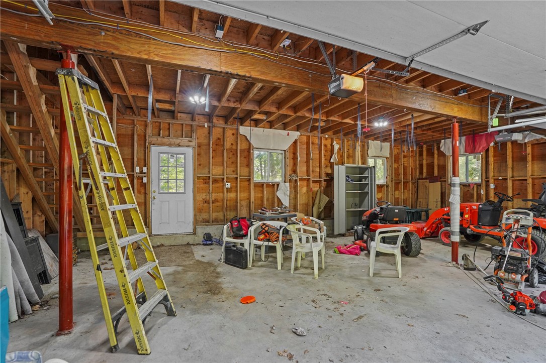 125 Lewis Farm Road Coventry, RI 02827 - Photo 28 of 50