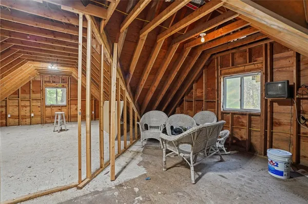 $3,000 | 125 Lewis Farm Road, Coventry, RI 02827