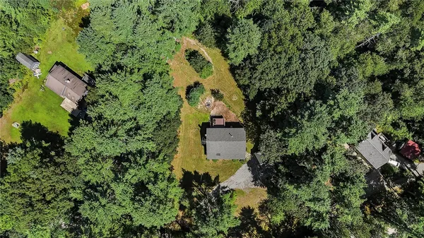 $3,000 | 125 Lewis Farm Road, Coventry, RI 02827