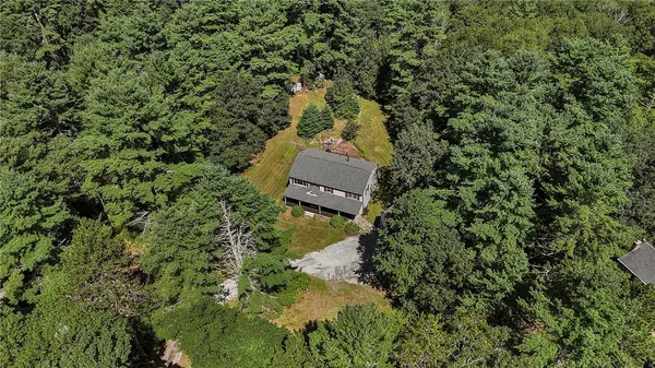 $3,000 | 125 Lewis Farm Road, Coventry, RI 02827