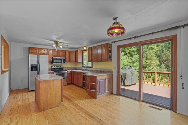 $3,000 | 125 Lewis Farm Road, Coventry, RI 02827