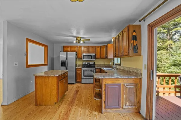 $3,000 | 125 Lewis Farm Road, Coventry, RI 02827