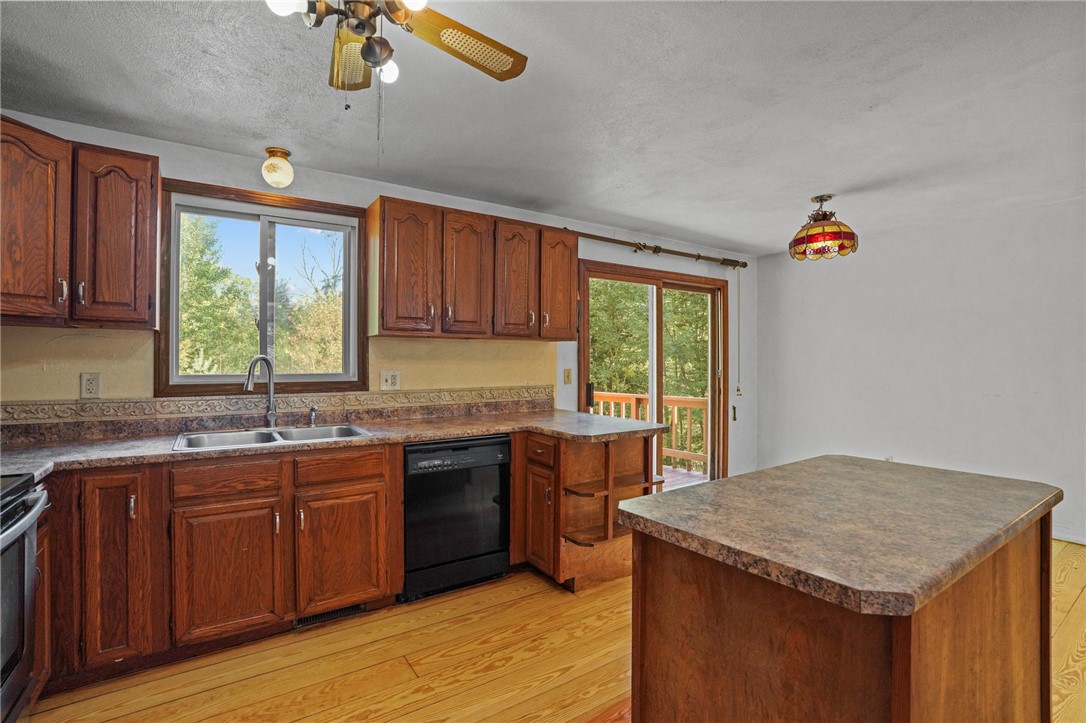 125 Lewis Farm Road Coventry, RI 02827 - Photo 10 of 50