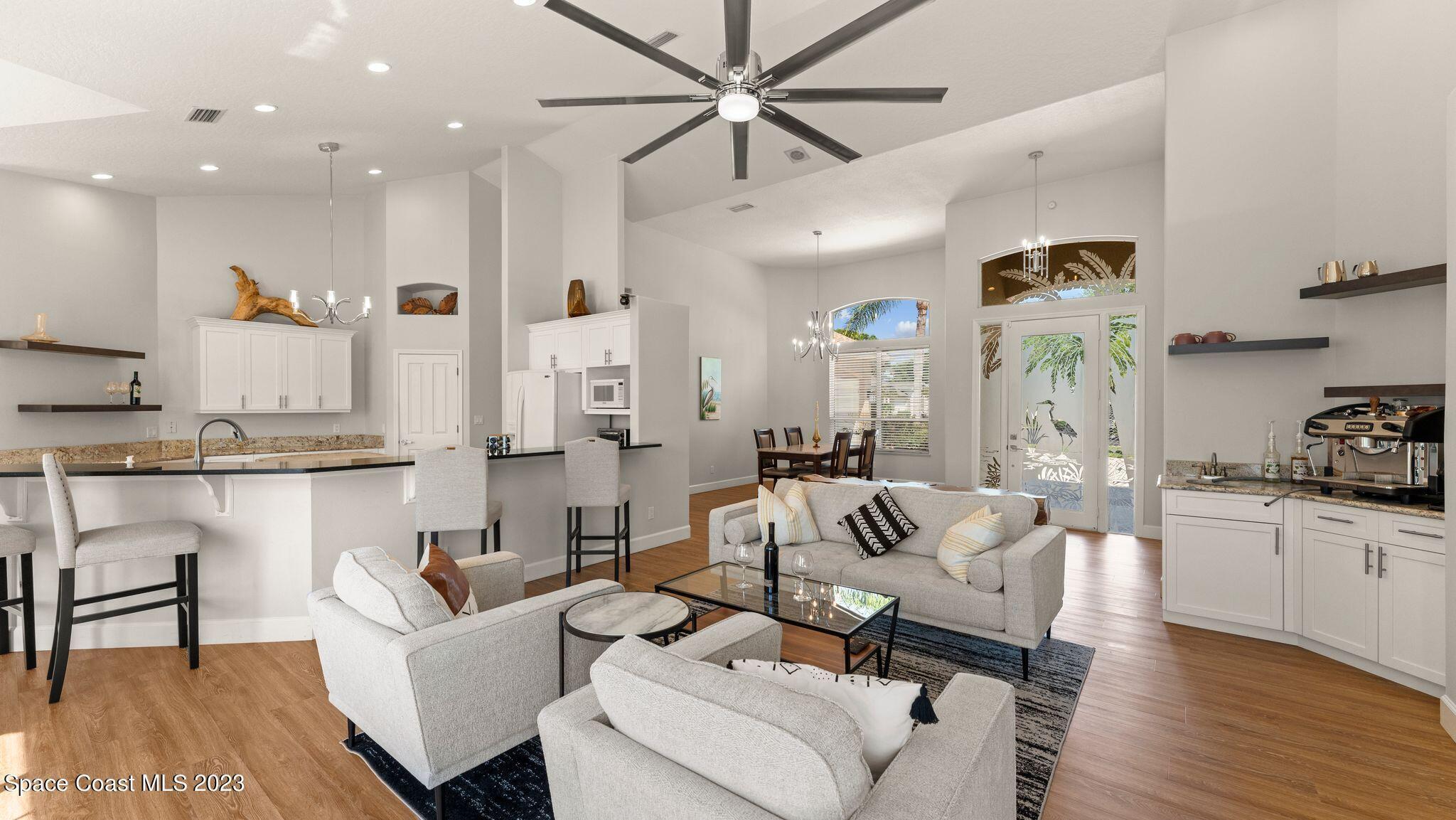 302 Sandhurst Drive Melbourne, FL 32940 - Photo 25 of 69 Living Room