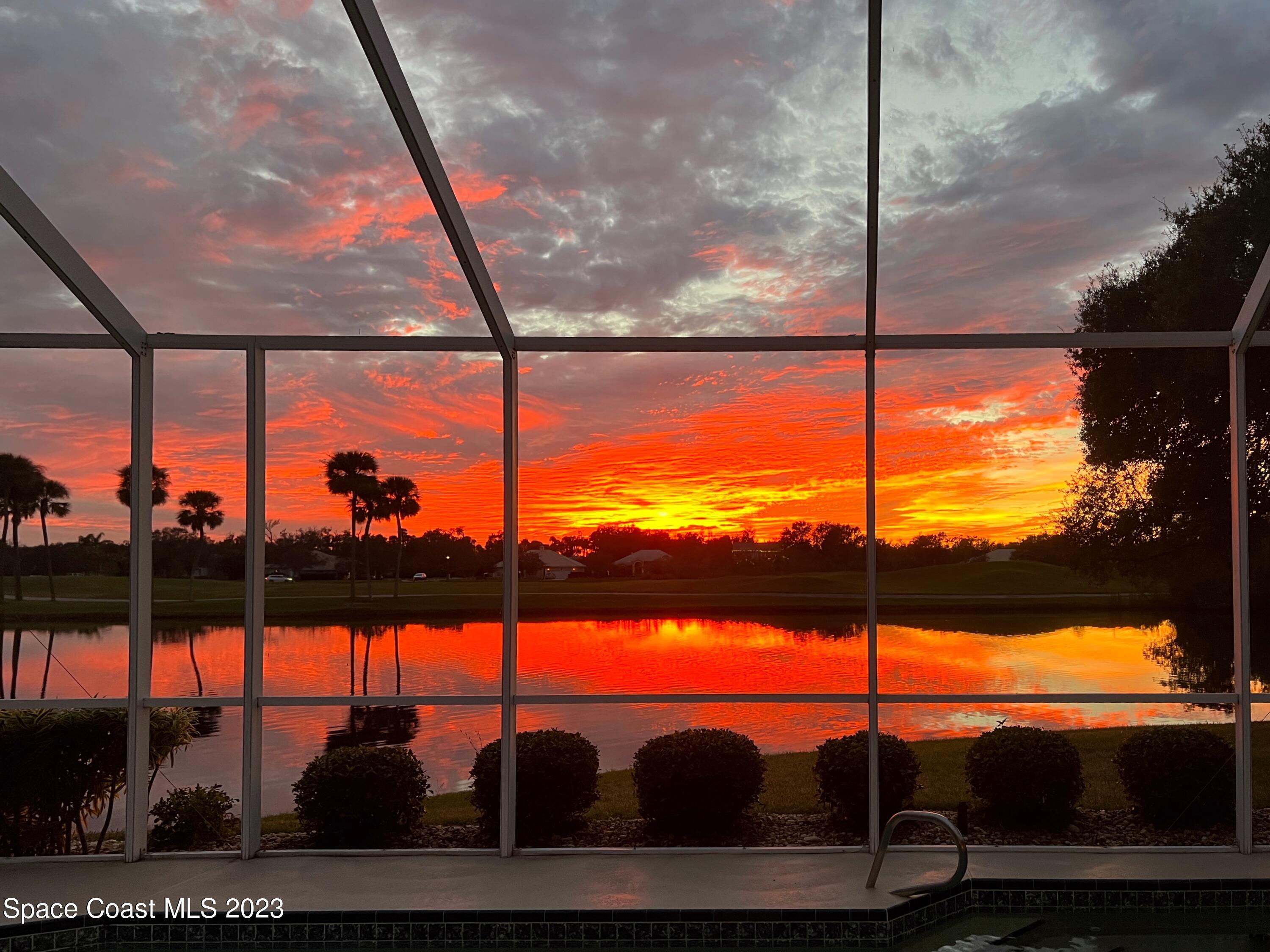 302 Sandhurst Drive Melbourne, FL 32940 - Photo 4 of 69 Sunset Views