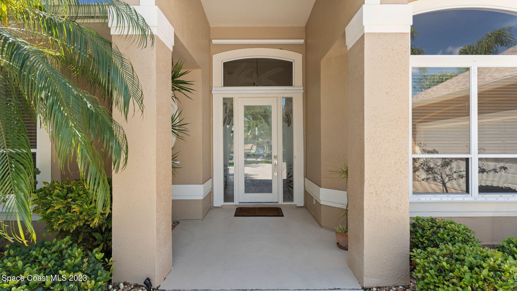 302 Sandhurst Drive Melbourne, FL 32940 - Photo 9 of 69 Entrance