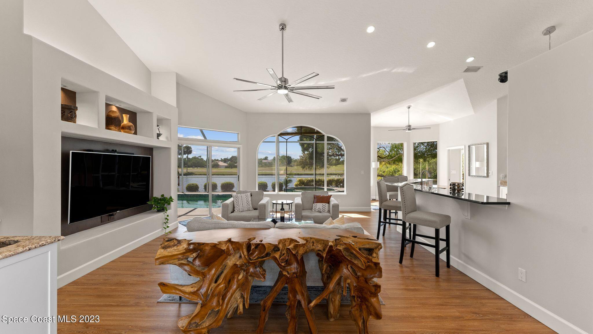 302 Sandhurst Drive Melbourne, FL 32940 - Photo 10 of 69 Living Room