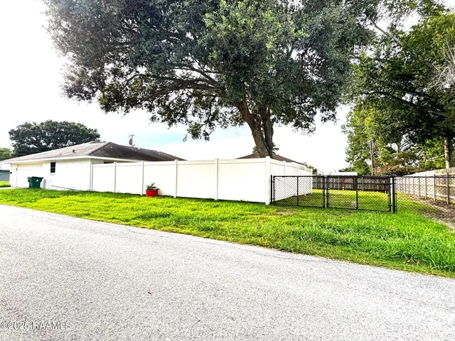 $239,000 | 1102 Jenkins Avenue, Crowley, LA 70526