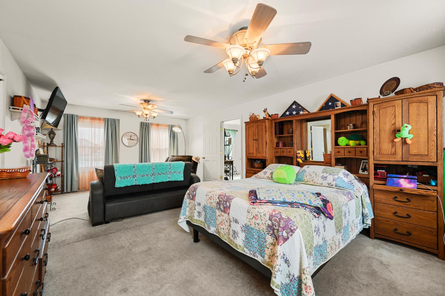 526 Hellers Trail Milan, IN 47031 - Photo 14 of 51 1st floor primary suite