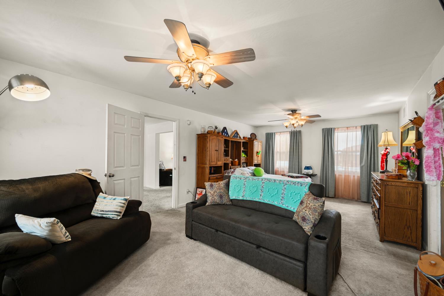 526 Hellers Trail Milan, IN 47031 - Photo 16 of 51 1st floor primary suite