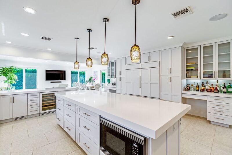 2299 West Silver Palm Road Boca Raton, FL 33432 - Photo 4 of 4 kitchen