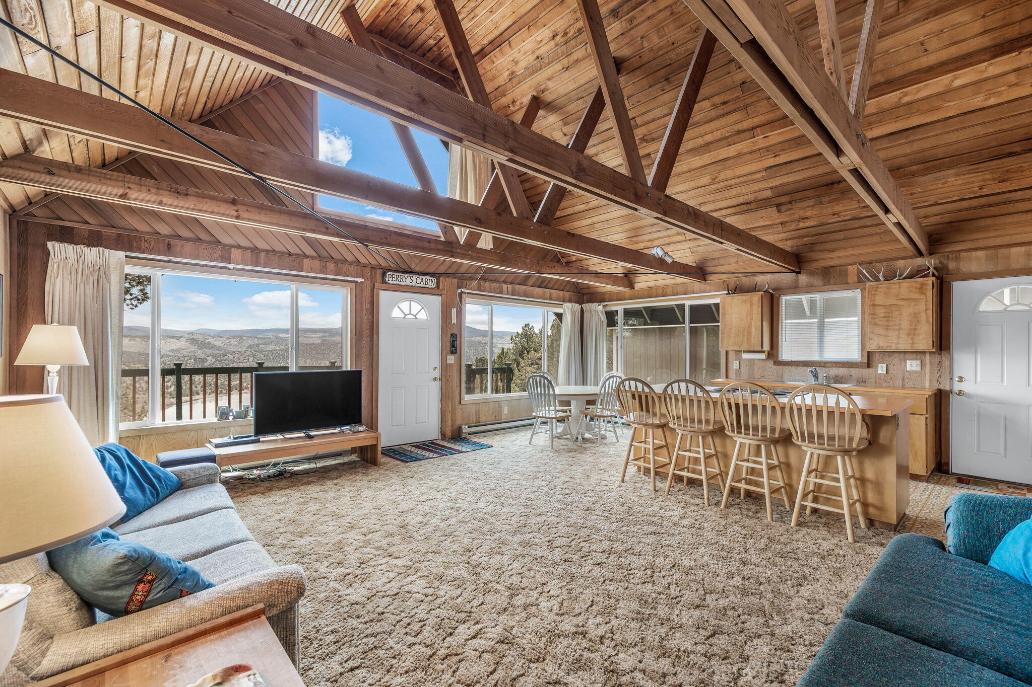 18278 Ridge Road Prineville, OR 97754 - Photo 7 of 24 Open concept
