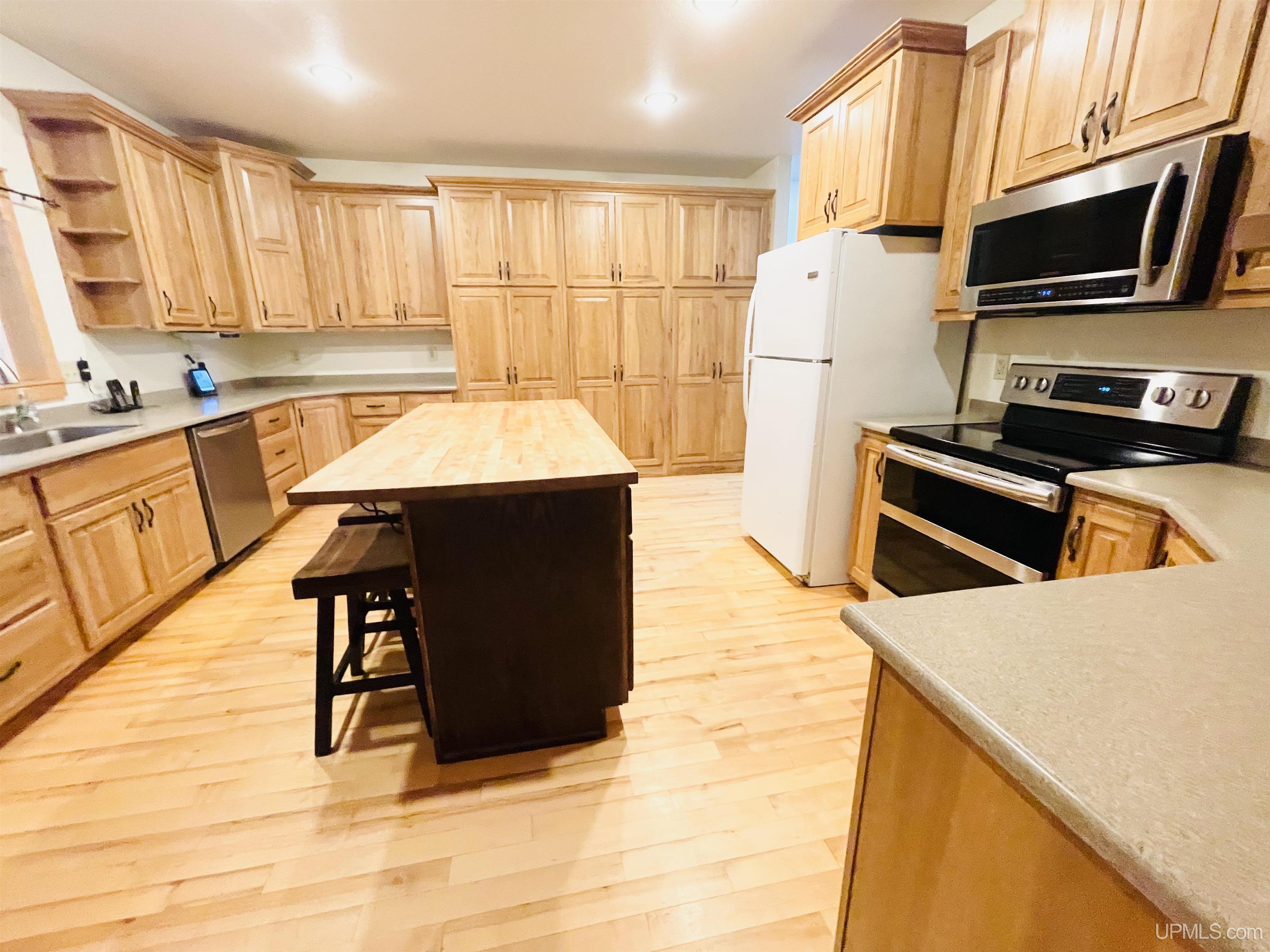 8297 32 Road Rapid River, MI 49878 - Photo 22 of 70 Gallery Image 22