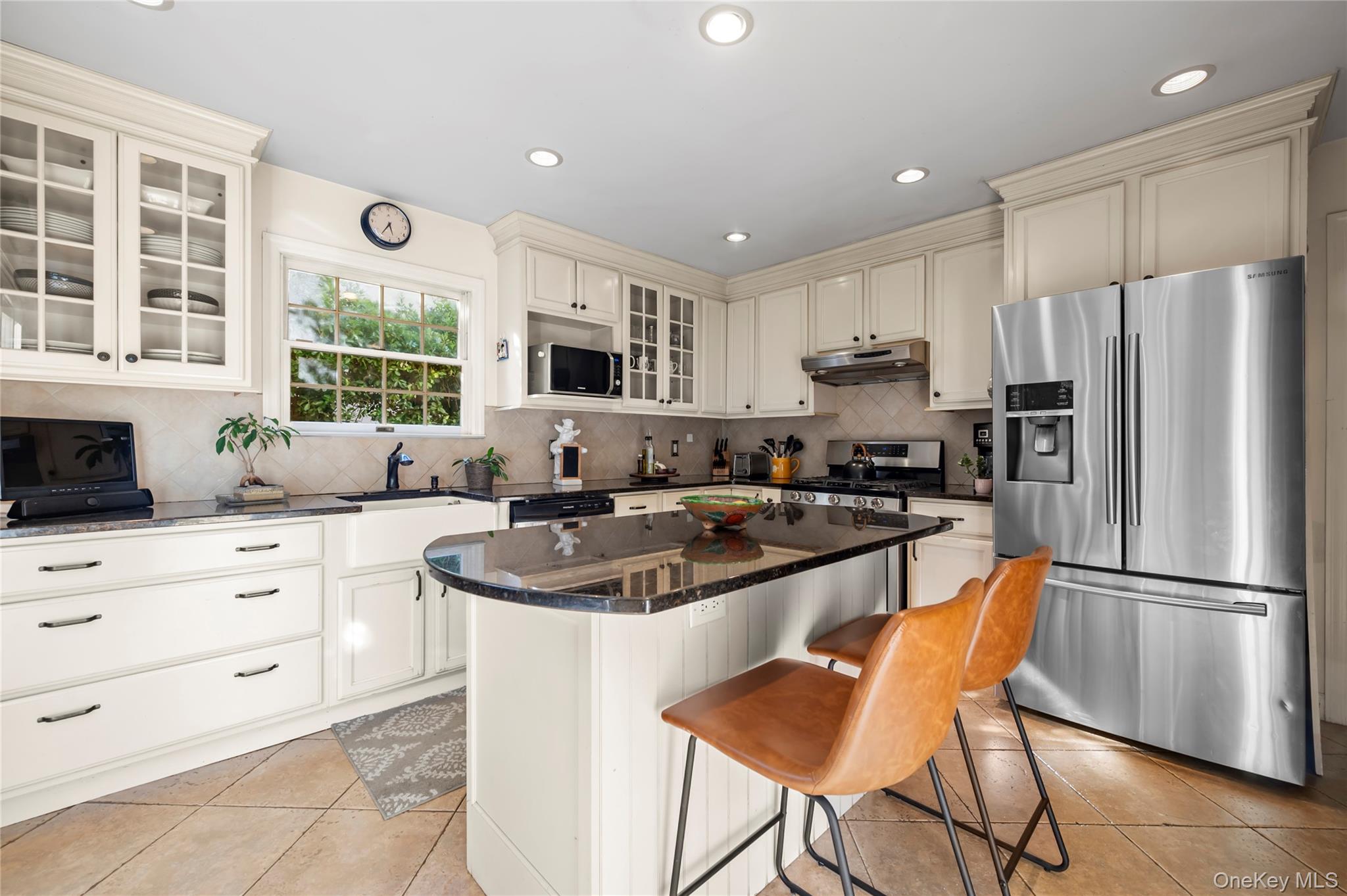 8 Burton Road Larchmont, NY 10538 - Photo 12 of 29