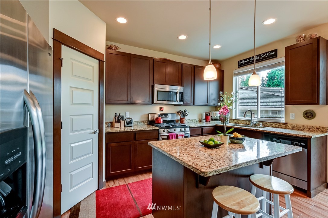610 197th Street Southeast Bothell, WA 98012 - Photo 11 of 25