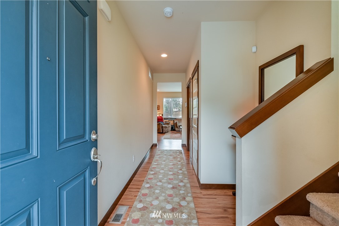 610 197th Street Southeast Bothell, WA 98012 - Photo 3 of 25