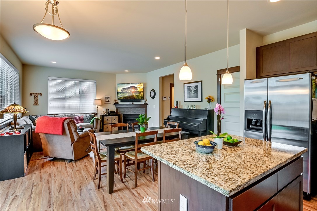 610 197th Street Southeast Bothell, WA 98012 - Photo 7 of 25