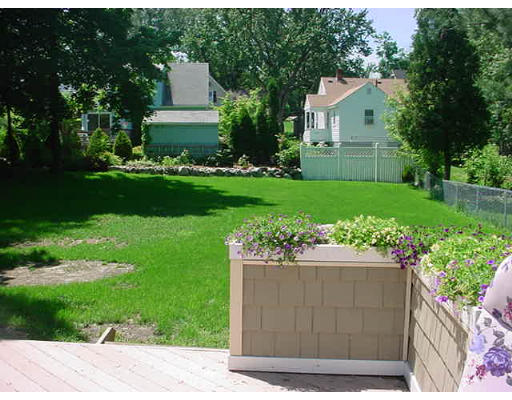 22 Burnham Road Lowell, MA 01852 - Photo 3 of 7 Gallery Image 3
