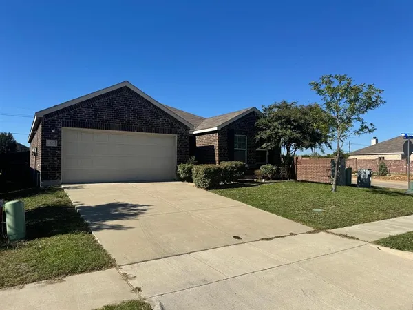 $1,950 | 227 Citrus Drive, Fate, TX 75087